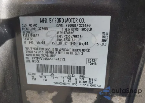 2005 Ford F-150 Fx4/Lariat/Xlt from USA, damaged, VIN 1FTPW14545FB24513